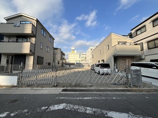 g.JPG